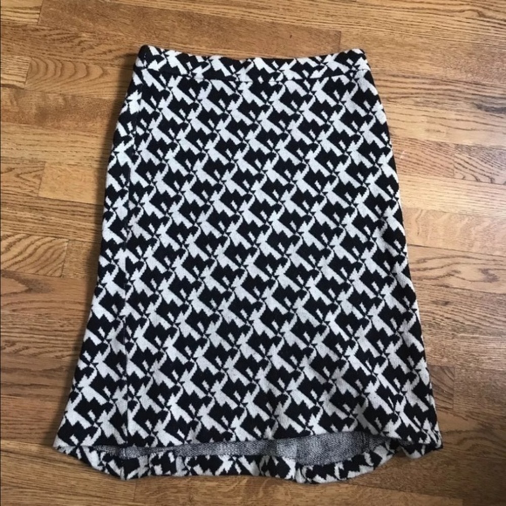 Dianne Von Furstenberg wool fit and flare skirt 6